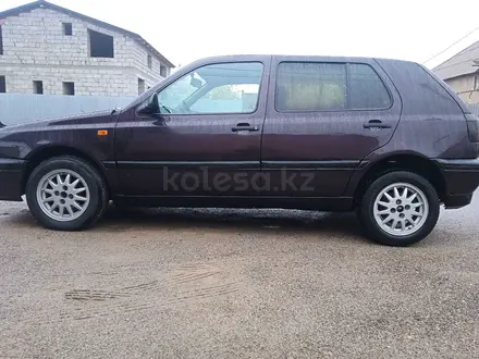 Volkswagen Golf 1993 года за 1 650 000 тг. в Тараз – фото 3