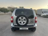 Chevrolet Niva 2014 года за 2 600 000 тг. в Актау – фото 4