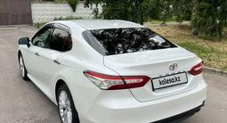 Toyota Camry 2018 года за 14 500 000 тг. в Алматы – фото 4