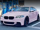 Накладки нв пороги (юбка) на BMW БМВ F10 Ф10 за 35 000 тг. в Алматы