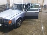 Mercedes-Benz E 230 1990 годаfor1 800 000 тг. в Павлодар