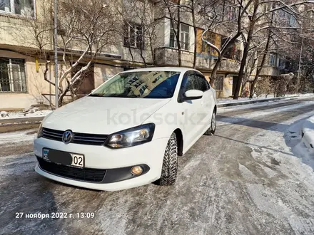 Volkswagen Polo 2015 года за 6 500 000 тг. в Алматы – фото 2