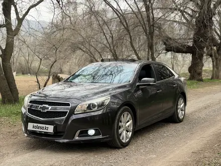 Chevrolet Malibu 2014 года за 6 000 000 тг. в Алматы – фото 15