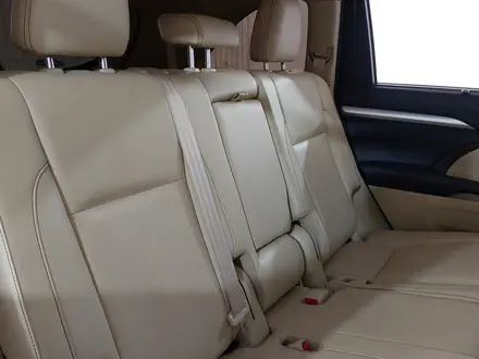 Toyota Highlander 2018 года за 14 000 000 тг. в Шымкент – фото 16