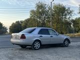 Mercedes-Benz C 220 1993 года за 1 500 000 тг. в Тараз – фото 2