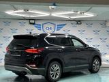 Hyundai Santa Fe 2020 года за 16 200 000 тг. в Астана – фото 3