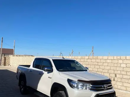 Toyota Hilux 2018 года за 16 700 000 тг. в Жанаозен – фото 2