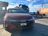 Hyundai Elantra 2019 года за 5 900 000 тг. в Уральск