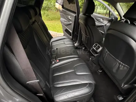 Hyundai Santa Fe 2018 года за 11 700 000 тг. в Алматы – фото 13
