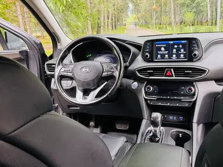 Hyundai Santa Fe 2018 года за 11 700 000 тг. в Алматы – фото 14