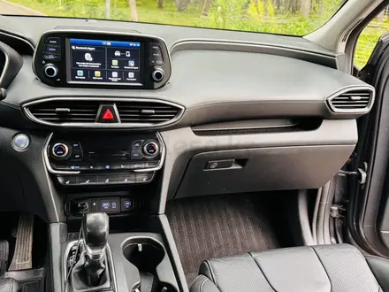 Hyundai Santa Fe 2018 года за 11 700 000 тг. в Алматы – фото 16