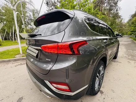 Hyundai Santa Fe 2018 года за 11 700 000 тг. в Алматы – фото 8