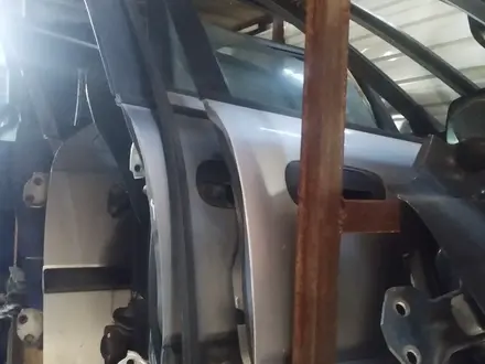 Дверь Honda за 30 000 тг. в Астана