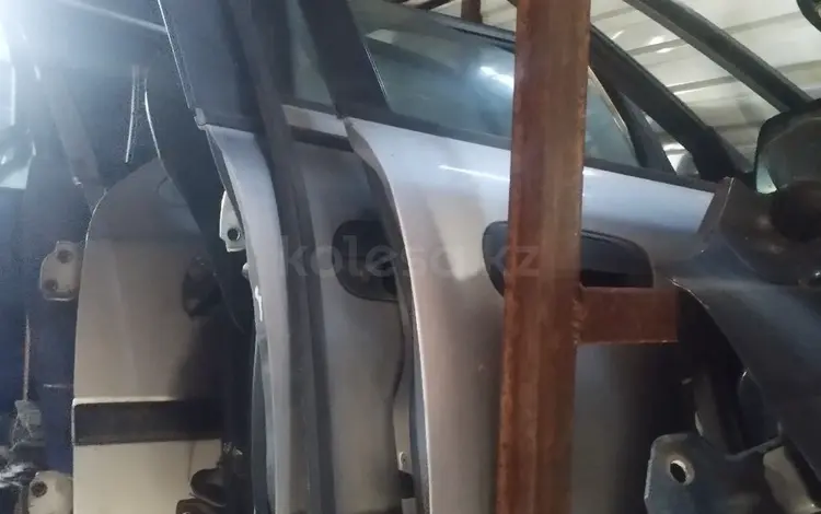 Дверь Honda за 30 000 тг. в Астана
