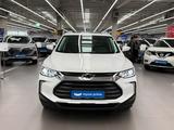 Chevrolet Tracker 2023 года за 10 130 000 тг. в Алматы – фото 2