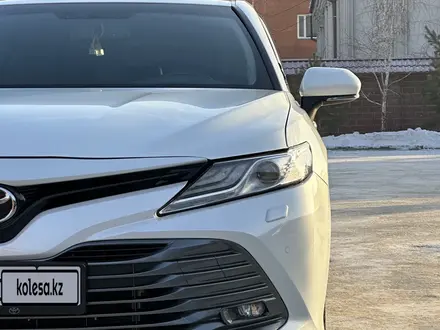 Toyota Camry 2019 года за 14 600 000 тг. в Павлодар – фото 13