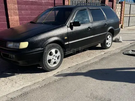 Volkswagen Passat 1994 года за 1 500 000 тг. в Шу – фото 4