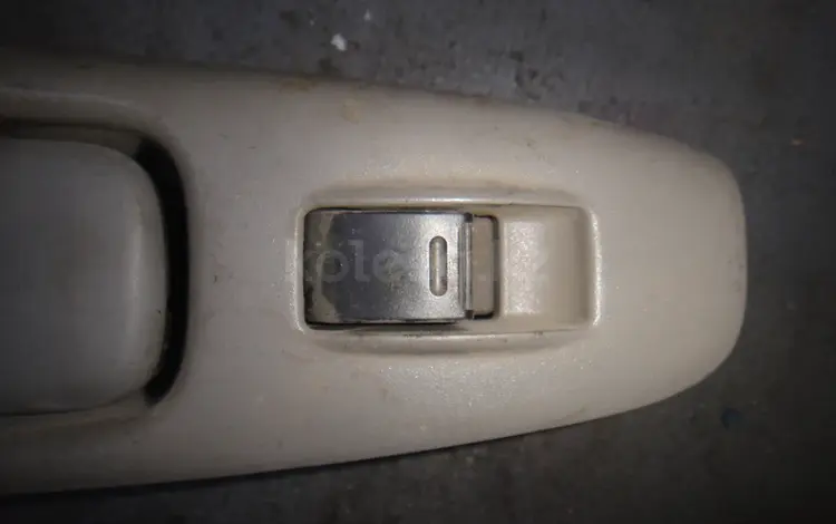 Кнопка стеклоподьемника Toyota Camry 30 задняя правая за 10 000 тг. в Алматы
