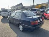 Volkswagen Vento 1993 года за 1 400 000 тг. в Тараз