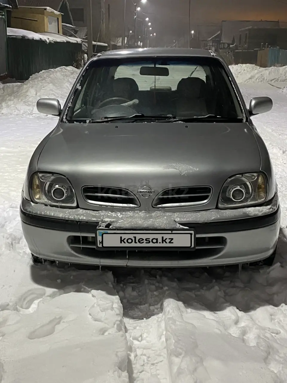 Nissan March, 2001