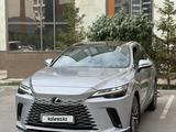 Lexus RX 350 2023 года за 35 000 000 тг. в Астана – фото 2