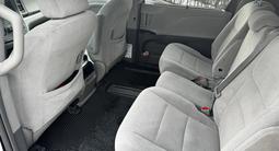 Toyota Sienna 2016 года за 14 600 000 тг. в Атырау – фото 5