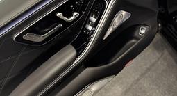 Mercedes-Maybach S 580 4MATIC 2025 года за 170 135 440 тг. в Алматы – фото 4