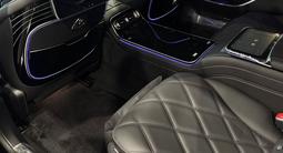Mercedes-Maybach S 580 4MATIC 2025 года за 170 135 440 тг. в Алматы – фото 5
