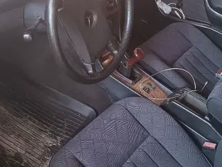 Mercedes-Benz E 260