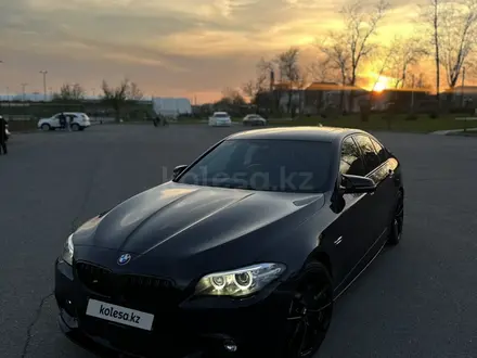 BMW 535 2015 года за 13 200 000 тг. в Шымкент – фото 2