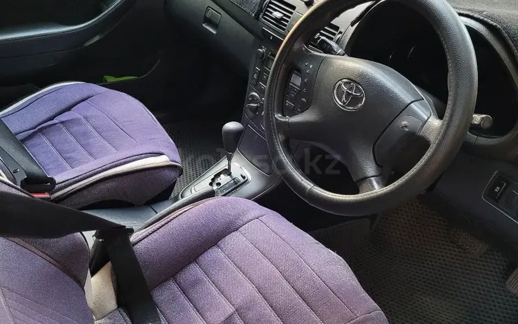 Toyota Avensis 2004 года за 4 000 000 тг. в Астана