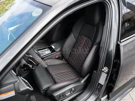 Audi RS 6 2022 года за 67 000 000 тг. в Алматы – фото 33