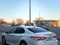 Toyota Camry 2018 года за 11 200 000 тг. в Уральск – фото 5
