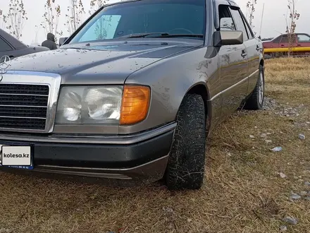 Mercedes-Benz E 230 1991 года за 2 000 000 тг. в Шымкент