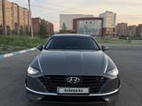 Hyundai Sonata 2022 года за 10 500 000 тг. в Петропавловск – фото 2