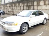 Toyota Camry 2001 года за 1 600 000 тг. в Актобе – фото 3