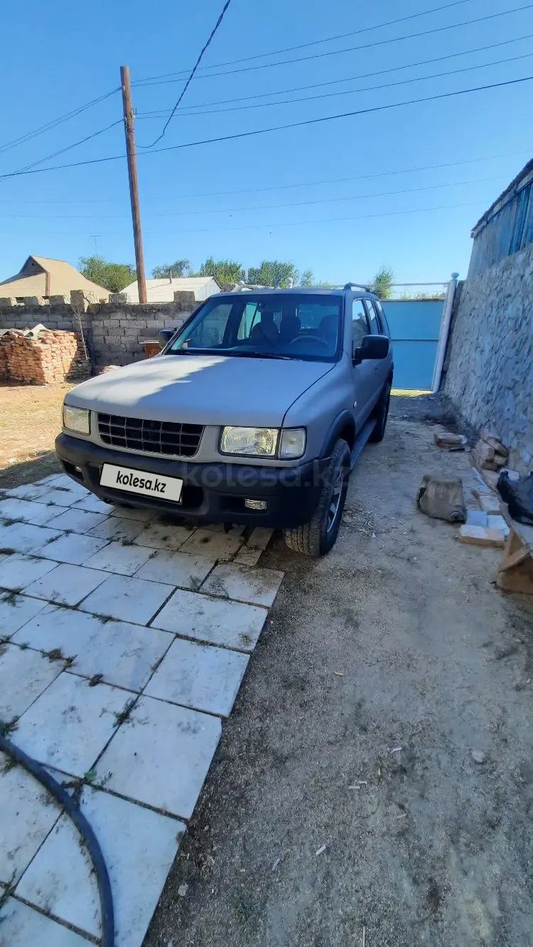 Opel Frontera, 2001