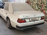 Mercedes-Benz E 200 1992 годаүшін2 500 000 тг. в Шардара – фото 3