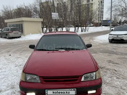 Toyota Carina E 1995 года за 1 650 000 тг. в Астана – фото 2