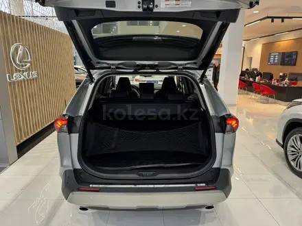 Toyota RAV4 Luxe 2025 года за 24 490 000 тг. в Атырау – фото 14