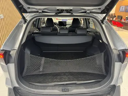 Toyota RAV4 Luxe 2025 года за 24 490 000 тг. в Атырау – фото 15