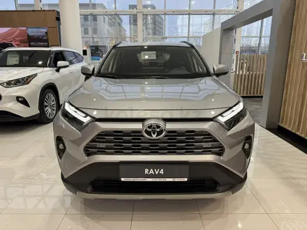 Toyota RAV4 Luxe 2025 года за 24 490 000 тг. в Атырау – фото 2