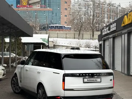 Land Rover Range Rover 2022 года за 72 000 000 тг. в Алматы – фото 26