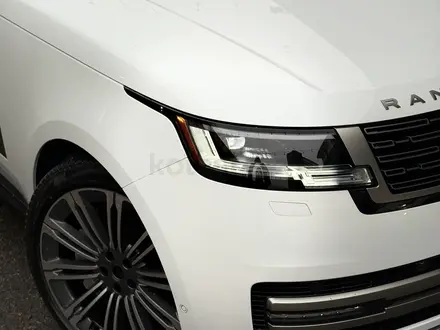 Land Rover Range Rover 2022 года за 72 000 000 тг. в Алматы – фото 28