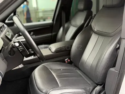 Land Rover Range Rover 2022 года за 72 000 000 тг. в Алматы – фото 25