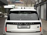 Land Rover Range Rover 2022 года за 72 000 000 тг. в Алматы – фото 5
