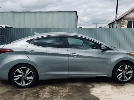 Hyundai Elantra 2014 года за 4 600 000 тг. в Уральск – фото 3