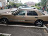Mercedes-Benz E 300 1987 года за 800 000 тг. в Павлодар – фото 2