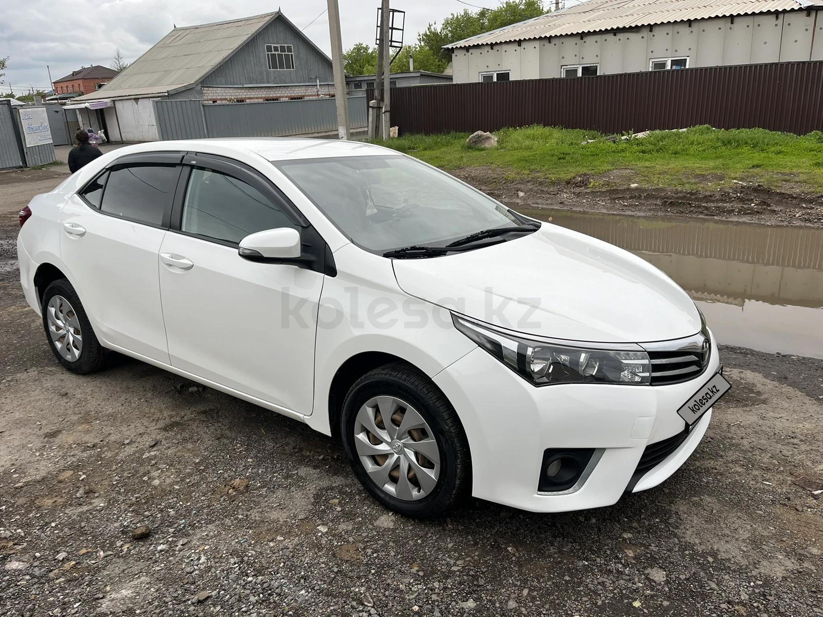 Toyota Corolla 2013 г.