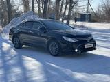 Toyota Camry 2015 года за 10 500 000 тг. в Семей